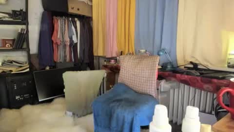 liebe es mich nackt vor der cam zu zeigen online show from October 24, 7:42 am