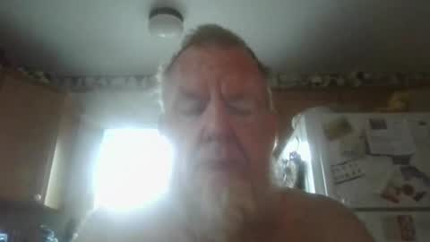 Snapshot of tiusflow chatting on October 27, 12:05 pm tiusflow online show from October 27, 12:05 pm