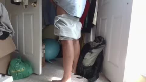 tj526316275 online show from April 23, 12:51 pm