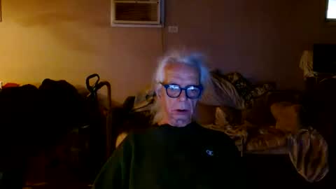 tom112292014 online show from May 25, 12:22 pm