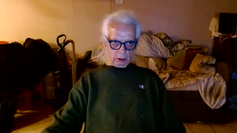 tom112292014 online show from May 23, 10:28 pm
