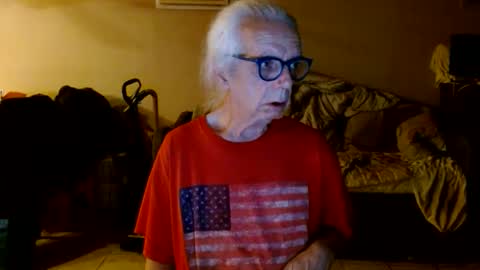 tom112292014 online show from May 28, 2:09 am