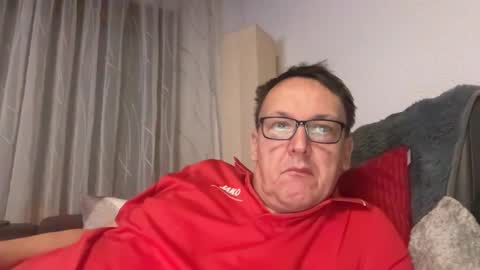 Tom online show from February 13, 10:02 pm