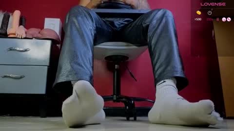 Tom online show from December 20, 12:06 am