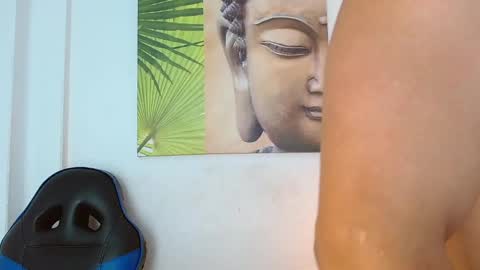 Snapshot of tom_muscle1 chatting on February 21, 4:16 pm Tom muscle1 online show from February 21, 4:16 pm