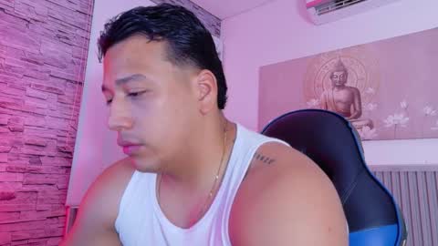 Tom muscle1 online show from March 27, 11:55 am