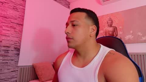 Tom muscle1 online show from November 29, 12:35 pm