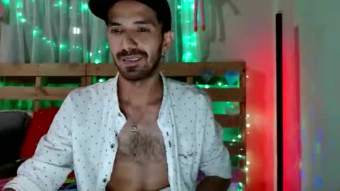 tomas gerauld. make me happy with 10000 tokens online show from February 3, 6:40 am