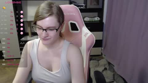 tomato_tease online show from October 25, 1:55 pm