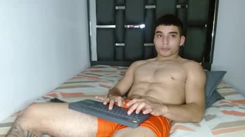 tomaz_18 online show from February 13, 3:32 am