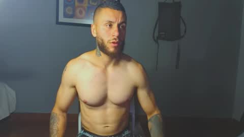 tomDavisXl online show from January 18, 4:10 am