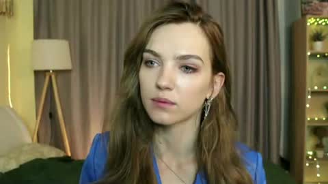 Lana online show from July 15, 7:07 pm