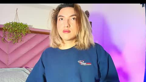   online show from October 22, 1:13 pm