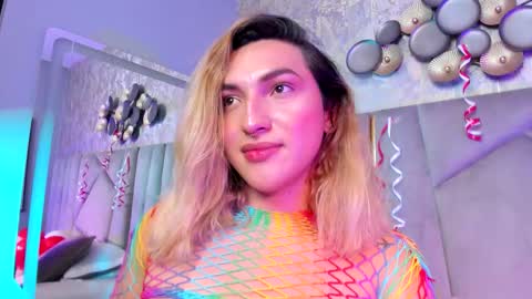   online show from February 14, 7:27 pm