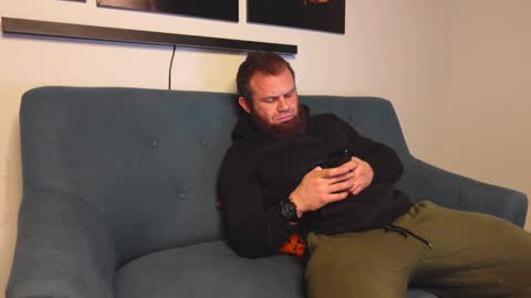  tommy burnzzz  online show from February 18, 6:47 pm