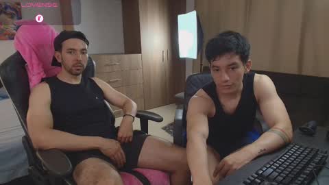 tommy_raym0ndg online show from March 23, 8:36 pm