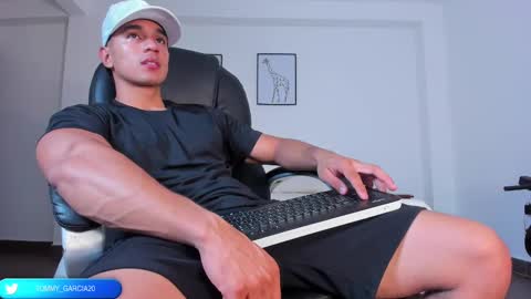 Snapshot of tommygarcia_ chatting on February 22, 12:49 am Instagram t garcia69 online show from February 22, 12:49 am