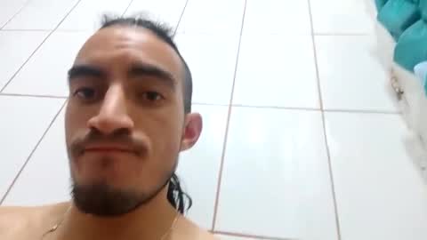 Snapshot of tommypv20 chatting on January 7, 7:20 am Tommy online show from January 7, 7:20 am