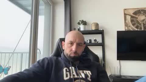 Thomas Fit online show from January 15, 8:12 am