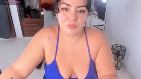 lady blue online show from June 1, 11:39 pm