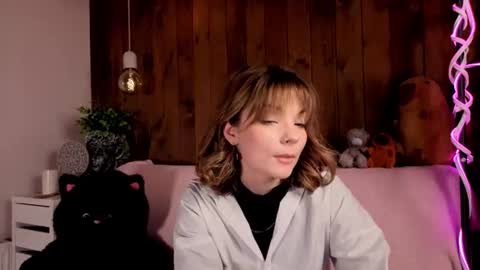 Melissa online show from July 8, 7:17 pm
