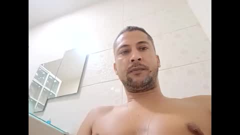 tonny15710 online show from March 18, 2:39 am