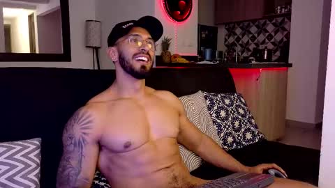 tony muscle1 online show from September 20, 11:41 pm