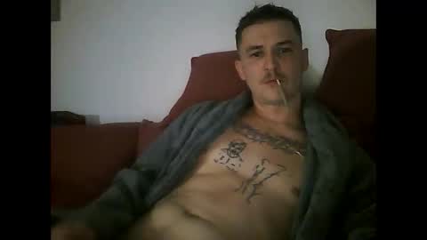 tonystrawberry online show from February 7, 12:46 am