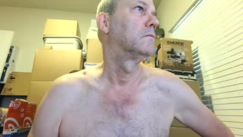 toolman3442 online show from August 4, 5:42 pm