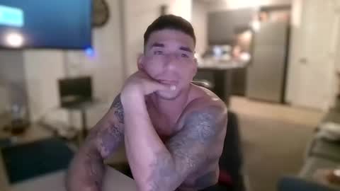 Snapshot of toomuchsmoke chatting on February 16, 9:26 am toomuchsmoke online show from February 16, 9:26 am