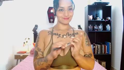 Snapshot of toothyy chatting on March 10, 11:55 am toothyy online show from March 10, 11:55 am