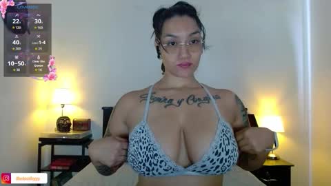 Snapshot of toothyy chatting on October 8, 5:52 pm toothyy online show from October 8, 5:52 pm