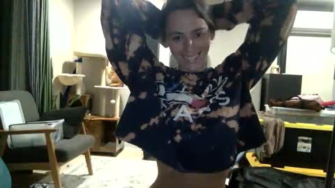 tootsiefoote001 online show from May 16, 1:35 am