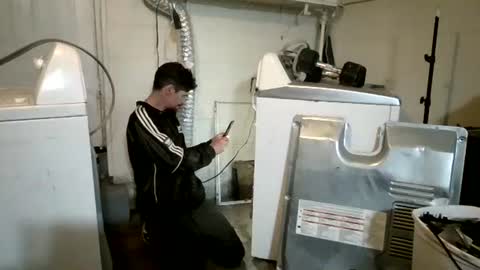 SagMeOreduceMe online show from April 9, 3:43 am