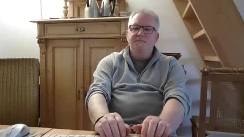 Snapshot of toto758 chatting on February 25, 11:43 am toto758 online show from February 25, 11:43 am