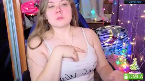   online show from December 15, 9:49 am