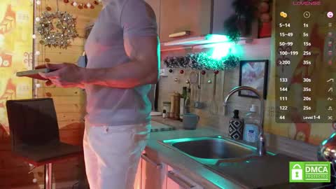 Snapshot of touch_of_eros chatting on December 22, 5:44 am Paul online show from December 22, 5:44 am