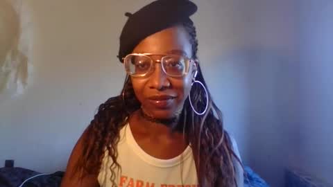 naughteacher2001 online show from November 28, 4:03 pm