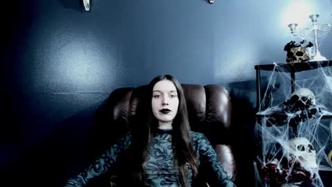 toxicdomme online show from March 5, 9:02 pm