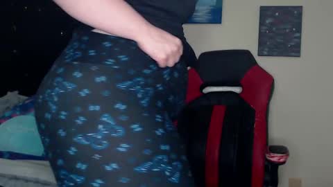 Lilly Miss Mistress Goddess Maam Queen Boss online show from February 23, 11:00 am