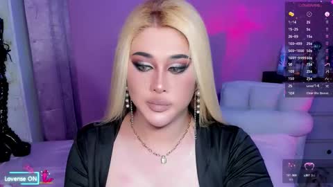 BELLA online show from September 22, 5:28 pm