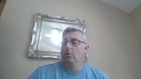 Snapshot of travelingman53 chatting on February 24, 6:15 pm Travelingman53 online show from February 24, 6:15 pm