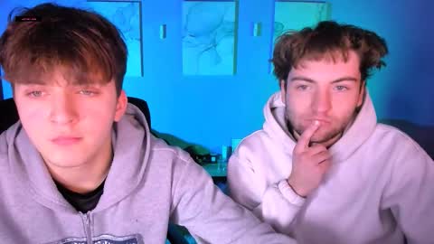 Travis online show from February 11, 9:46 am