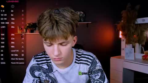 Travis online show from October 8, 7:31 pm