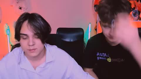 Travis online show from October 26, 7:46 pm