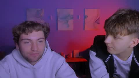 Travis online show from February 26, 10:07 am