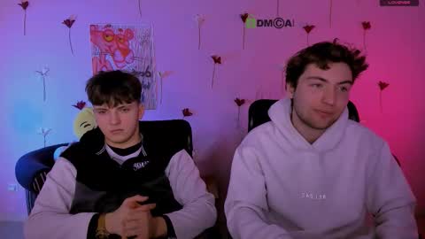 Travis online show from February 22, 9:57 am