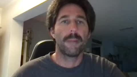 Snapshot of traviskenn chatting on October 2, 11:31 am TravisKenn online show from October 2, 11:31 am