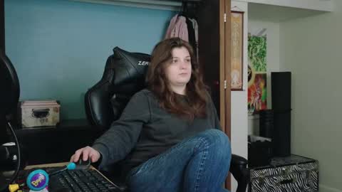 TreeJeanne online show from September 8, 3:33 pm