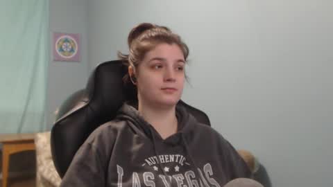 TreeJeanne online show from March 11, 5:46 pm